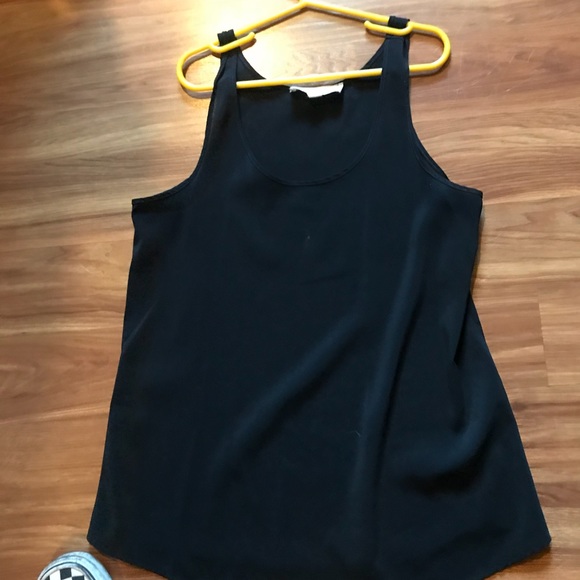 Basic black tank top - Picture 1 of 1